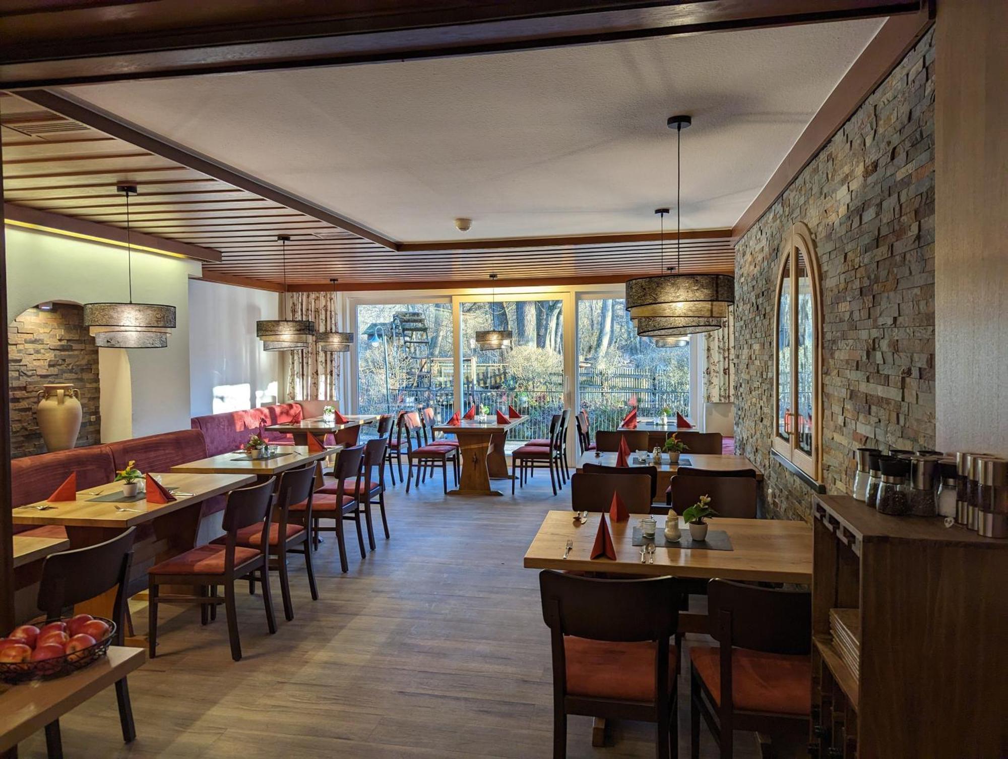 Hotel Und Weingut Karlsmuehle Mertesdorf Luaran gambar