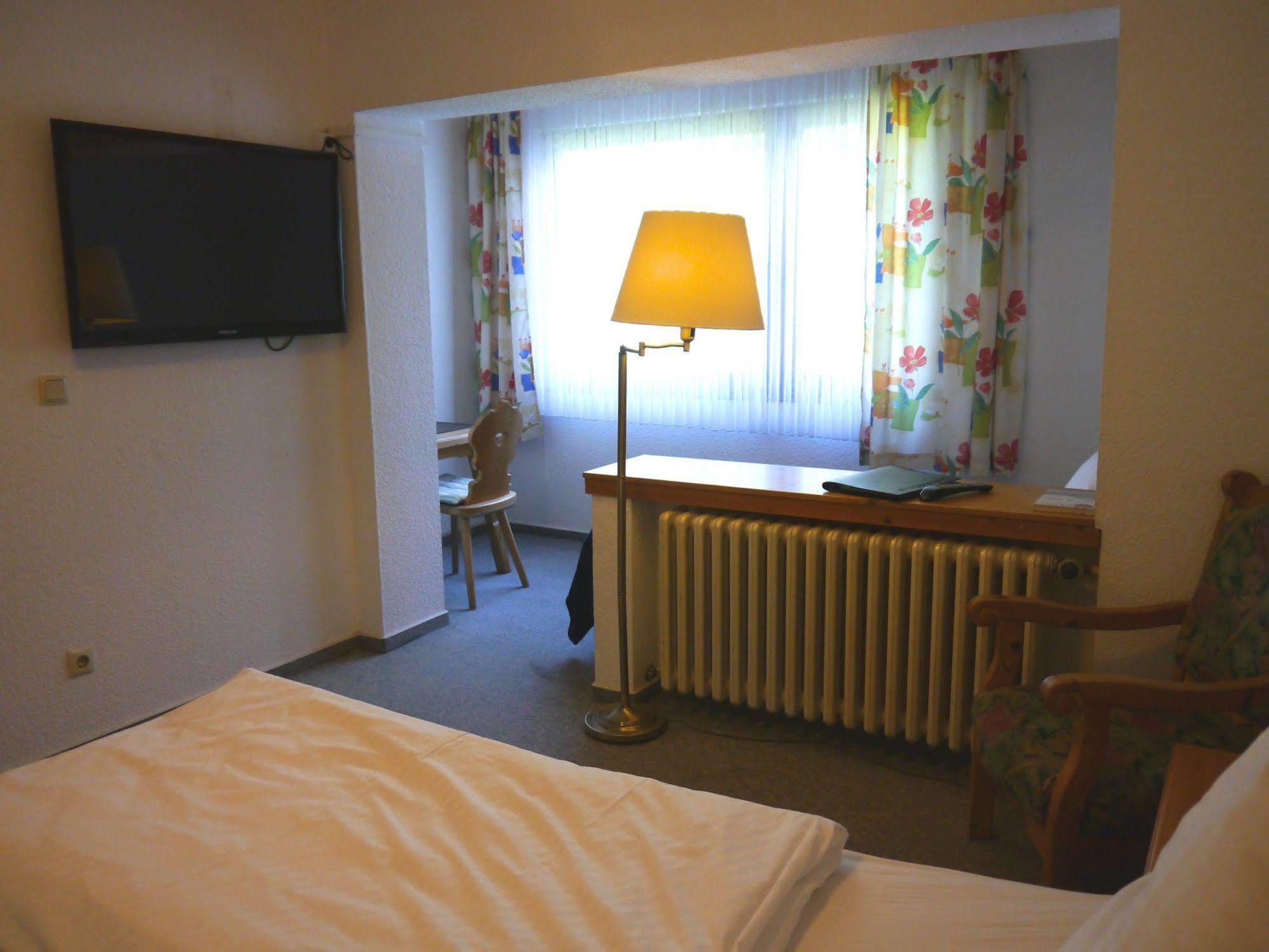 Hotel Und Weingut Karlsmuehle Mertesdorf Luaran gambar