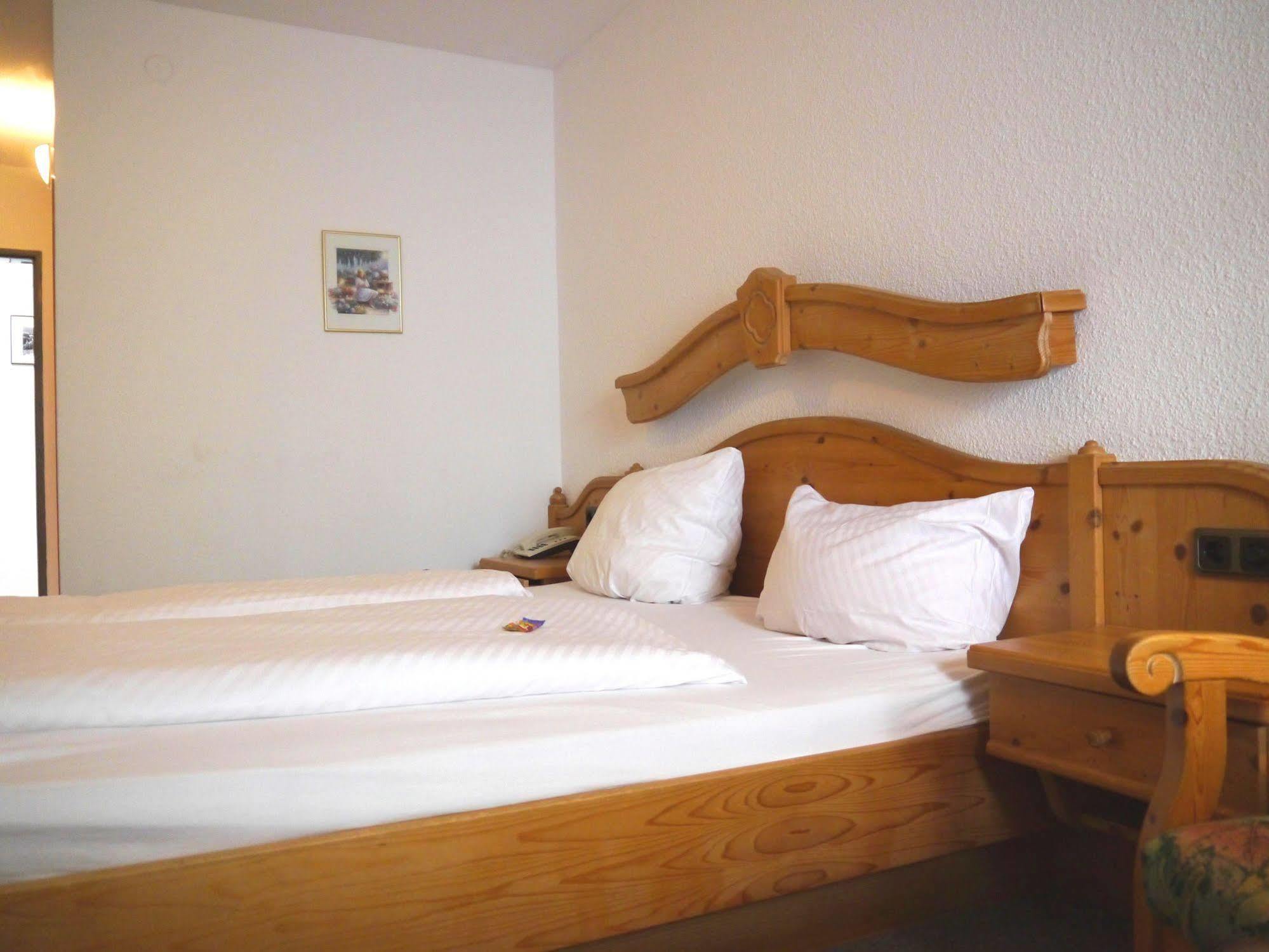 Hotel Und Weingut Karlsmuehle Mertesdorf Luaran gambar